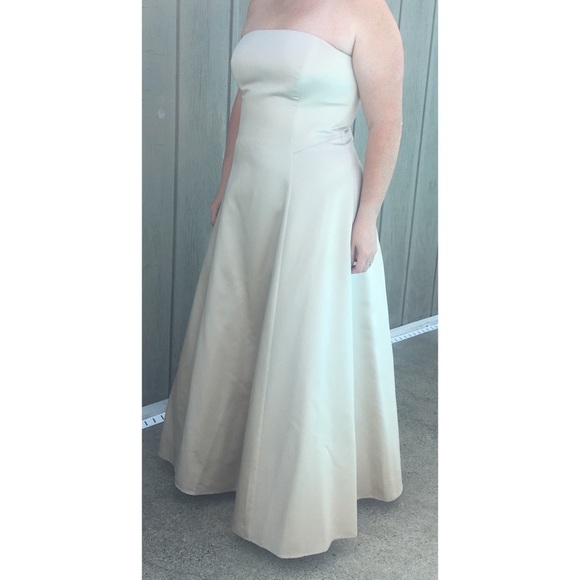 🌻org. $38 Bridesmaid Dress - Picture 4 of 8
